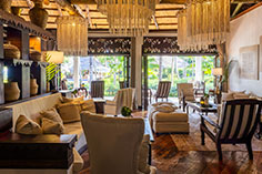 The Palms Lounge